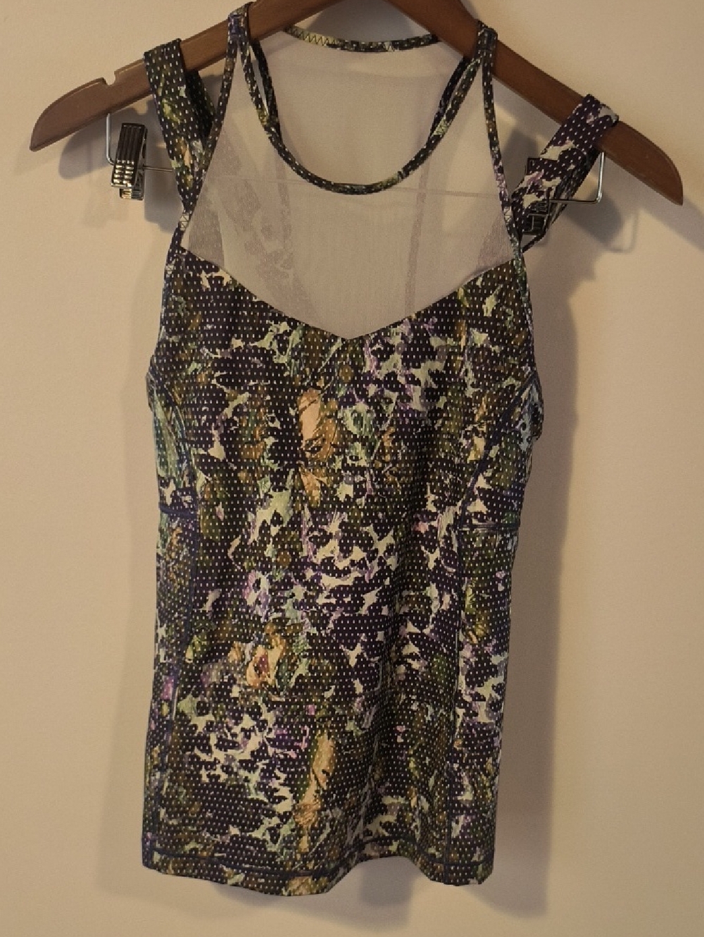 Lululemon Running In The City Tank Top,  Size 6, Floral, Mesh